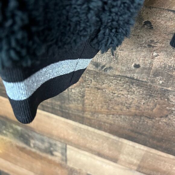 1. State Teddy Fuzzy Sweatshirt Pullover Top Black Silver Metallic Trim Small - Picture 12 of 16